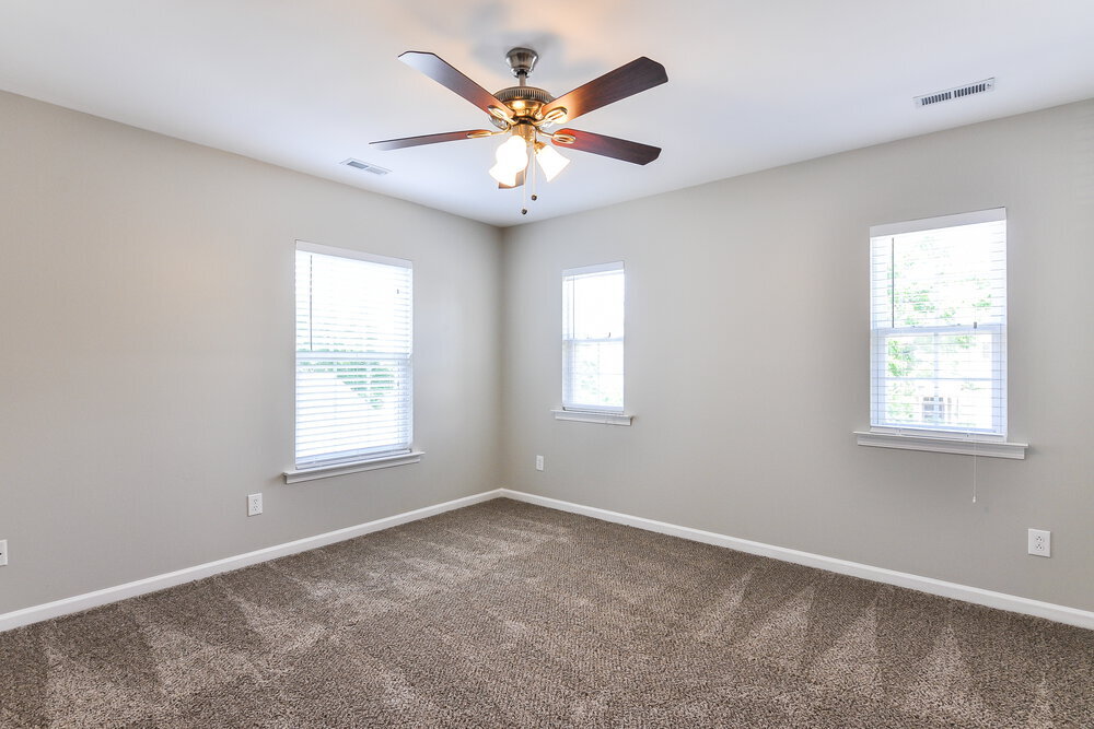 Building Photo - 4028 Oatgrass Ln