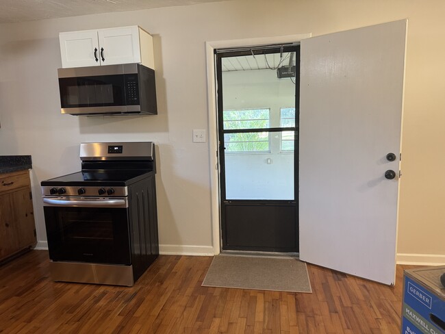 Building Photo - 5900 N Courtenay Pkwy