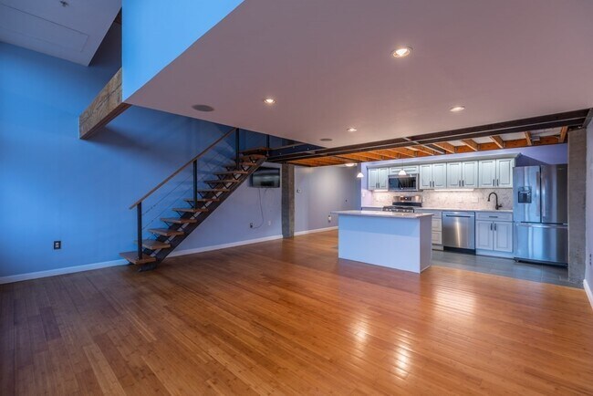Building Photo - 156 Porter St