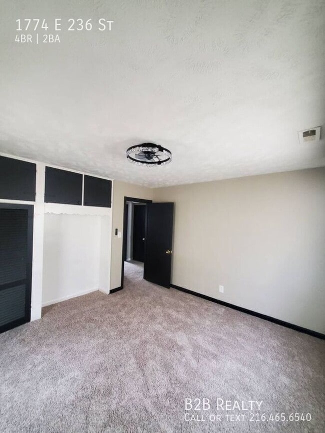 Building Photo - 1774 E 236th St