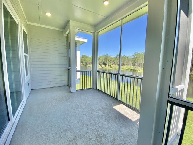 Building Photo - 160 Kara Lake Dr