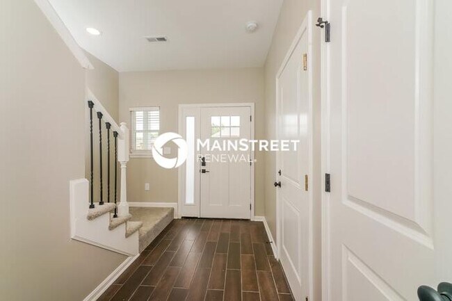 Primary Photo - 3 Bedroom Pet-Friendly Home in Jeffersonvi...