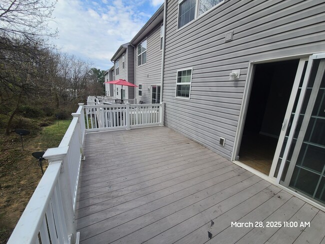 Building Photo - 3 Bedroom Townhome for Rent in Waynesboro