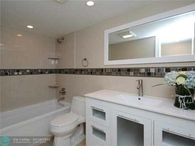 Building Photo - 1360 S Ocean Blvd