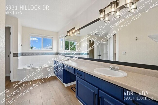 Building Photo - 6931 Hillock Dr