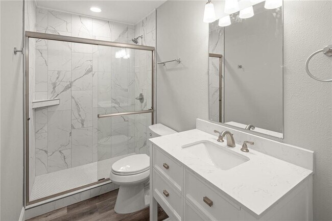Building Photo - 6 Swanage Dr