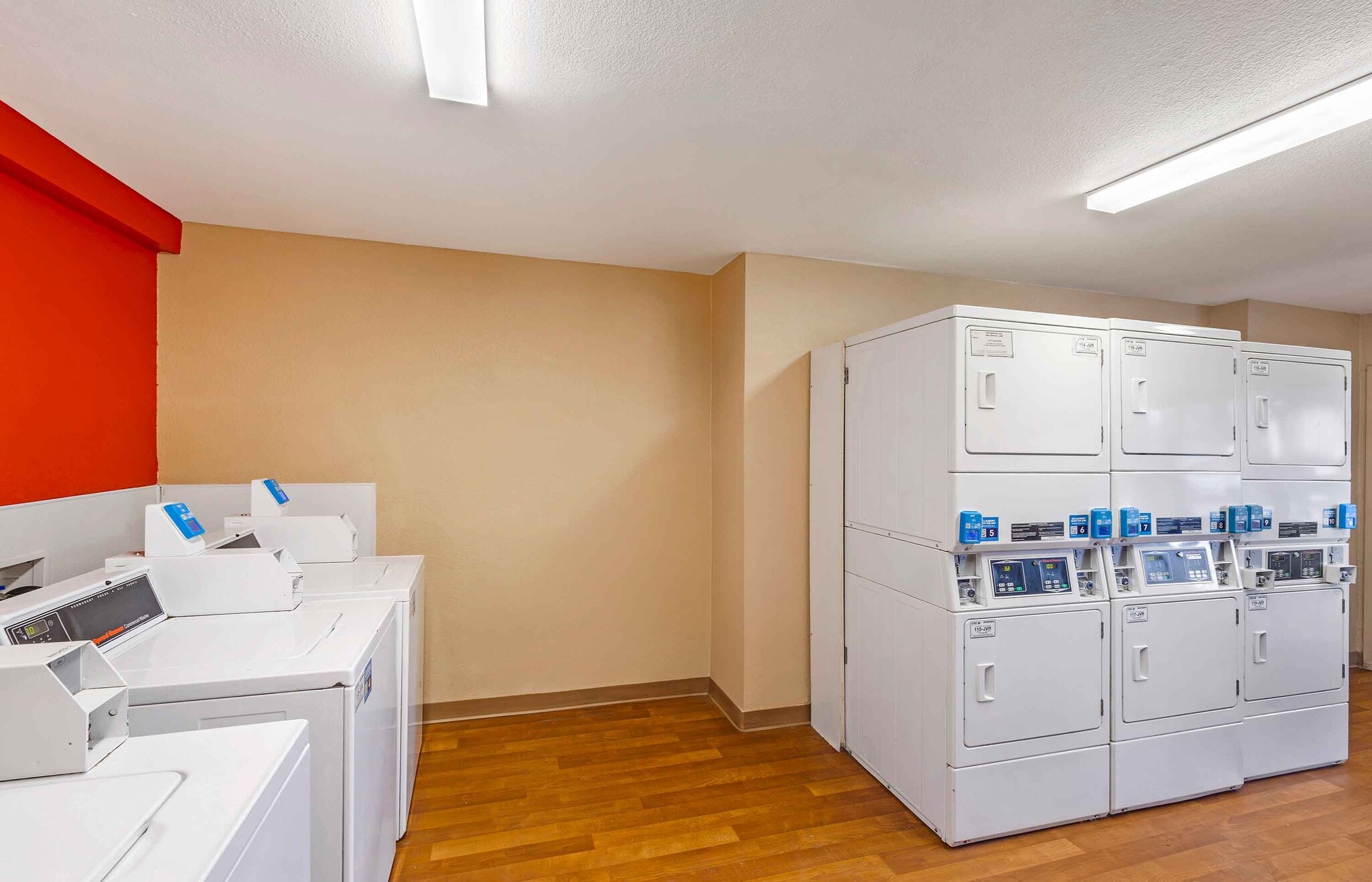 Building Photo - Furnished Studio-Sacramento - Northgate