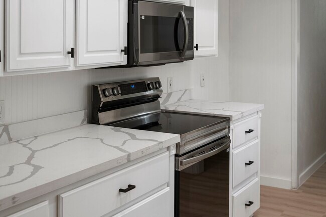 Building Photo - 3902 Marywood Dr