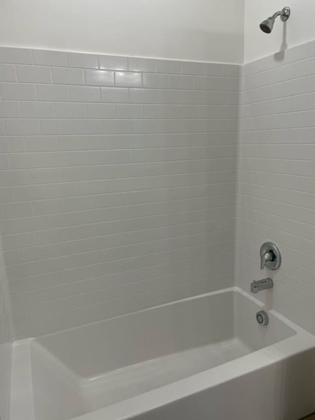 Building Photo - Resort-Style Living | 3 Bedroom Home with Access to Lagoon & Clubhouse