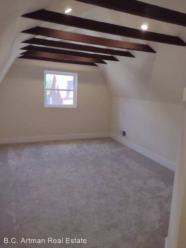 Building Photo - 3 br, 2 bath House - 259 Dunseith Street