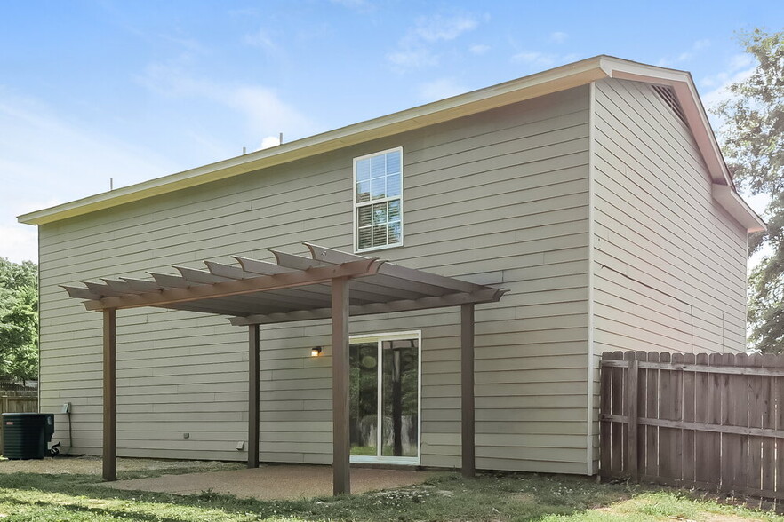 Building Photo - 10060 Nolton Cir
