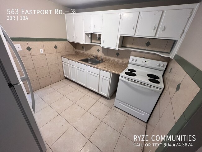 Building Photo - 563 Eastport Rd