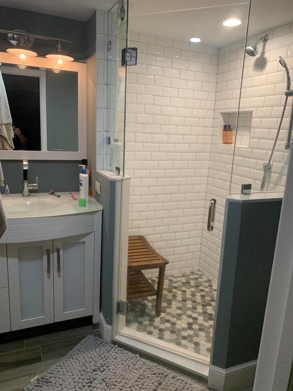 Building Photo - 630 Tennis Club Dr