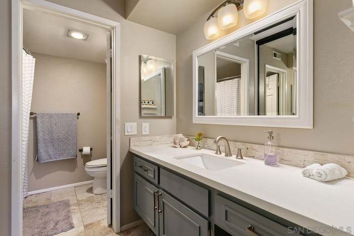 Spacious primary bathroom. Large mirrored reach in closet. Toilet with bidet and shower/tub combo - 3086 Corte Trabuco