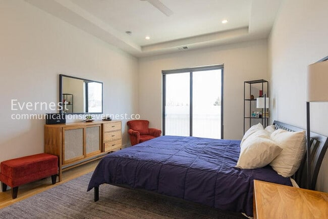 Building Photo - 2599 Arapahoe St