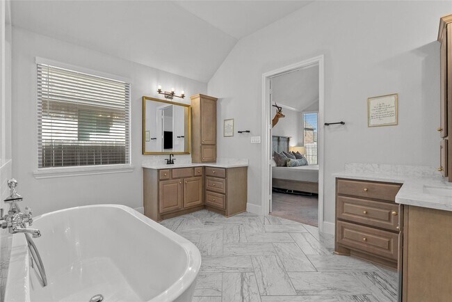 Building Photo - 1713 Waterlilly River Ln