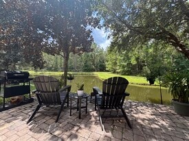 Building Photo - 454 Scrub Jay Dr