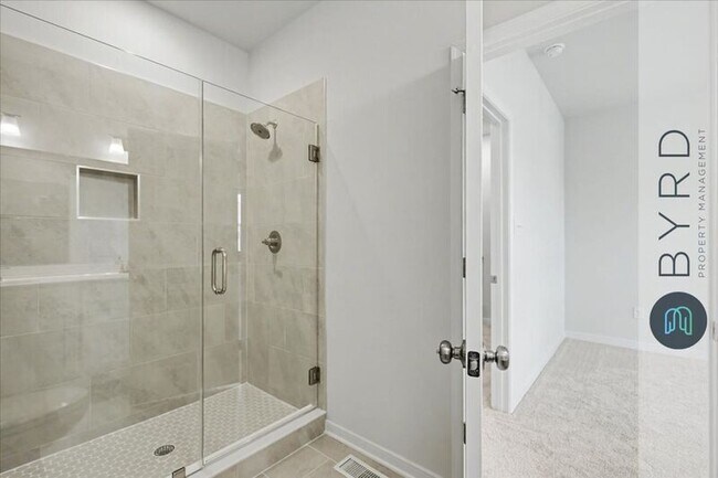 Building Photo - 231 Golden Haze Aly