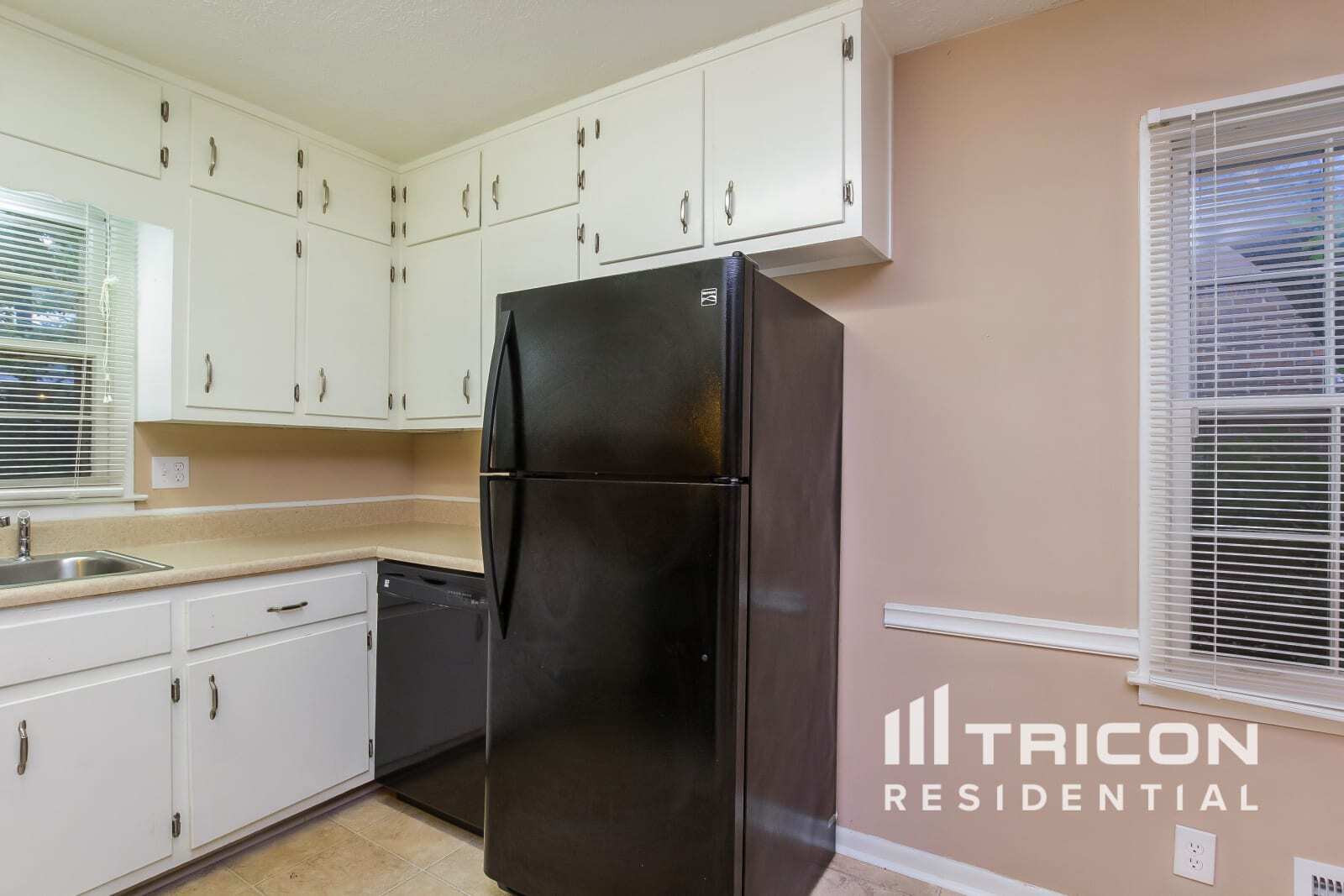 Building Photo - 761 San Miguel Dr