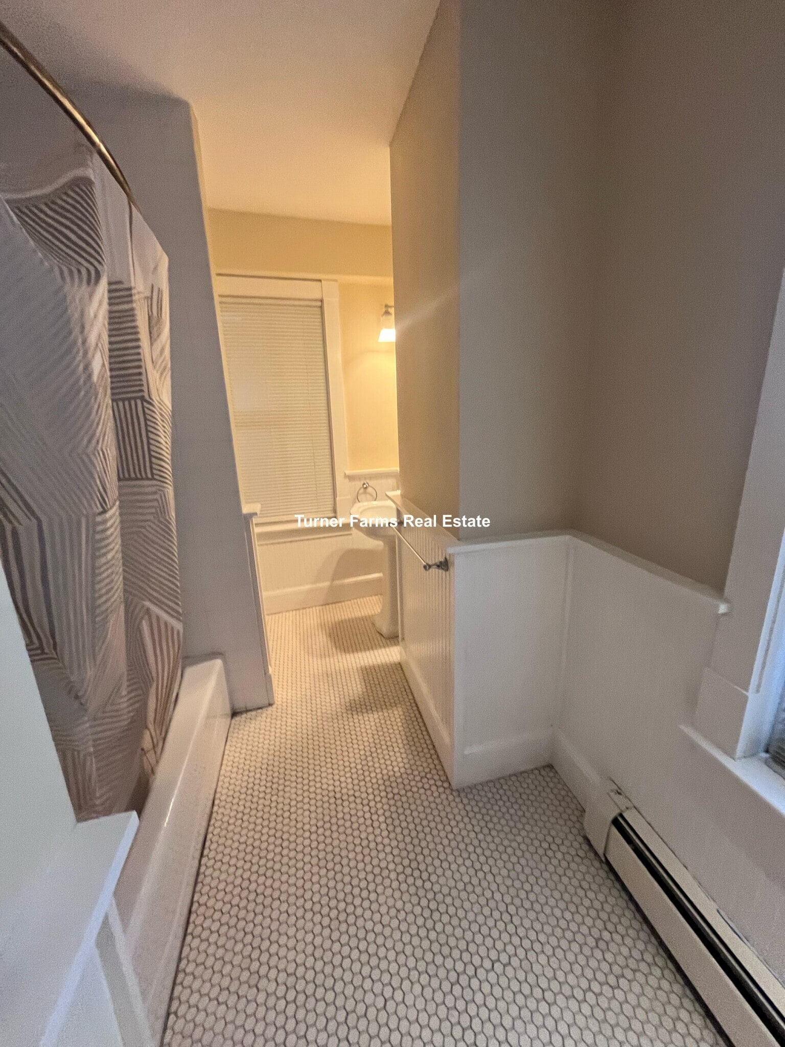 Building Photo - 151 Highland St