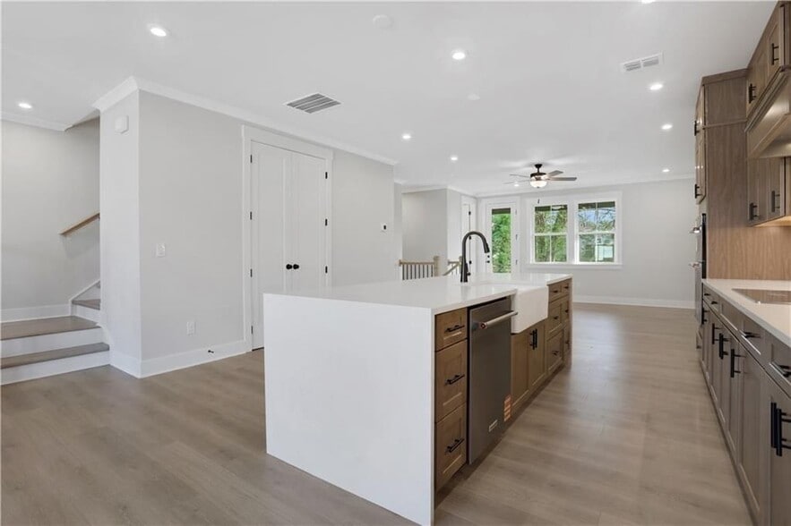 Building Photo - 119 Bridgecrest Rd