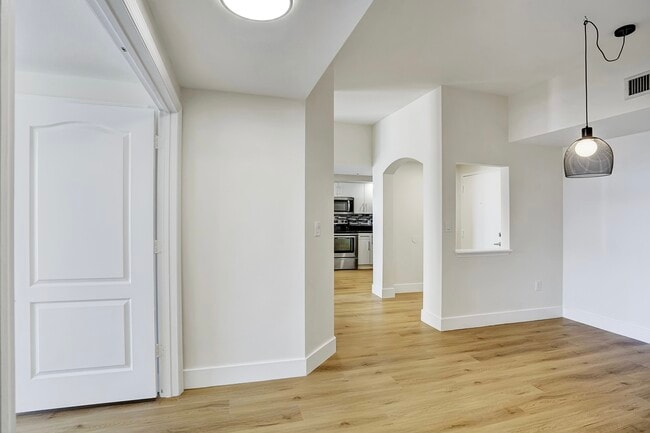 Building Photo - 110 N Federal Hwy