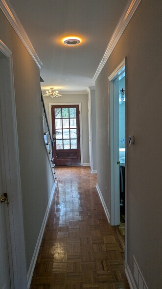 Building Photo - Room in Townhome on Cooper Lake Dr SE