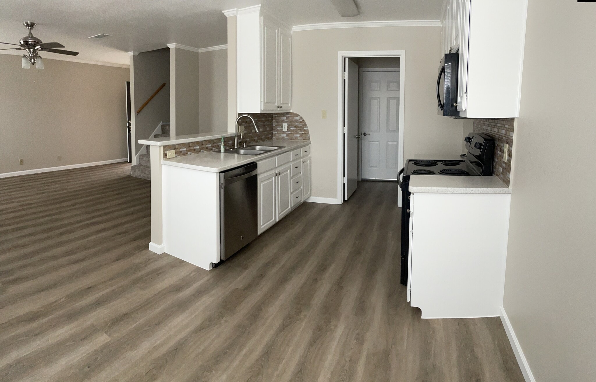 Building Photo - 129 Wildwood Ct