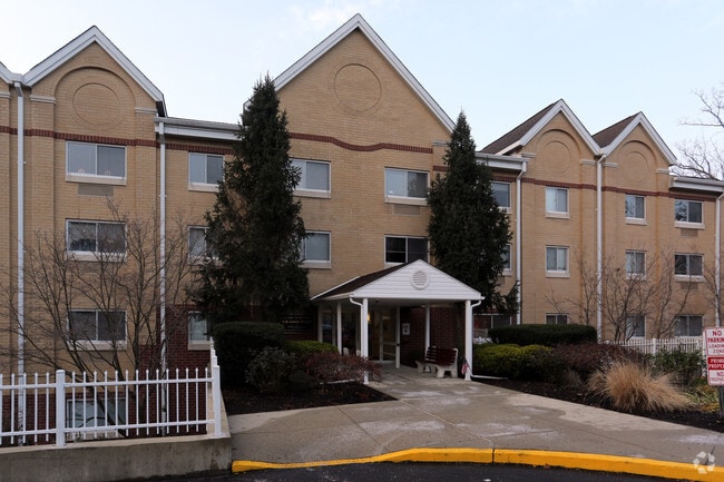 Building Photo - Sidewater House
