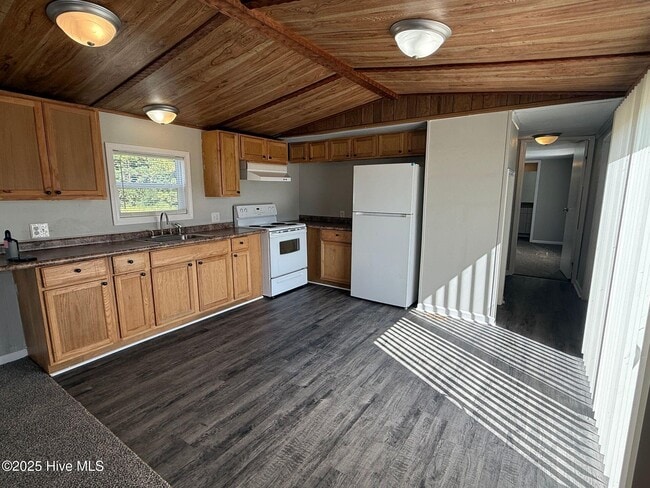 Building Photo - 122 Osage Ln