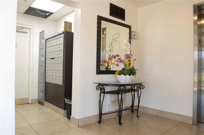 Building Photo - 105 Island Way