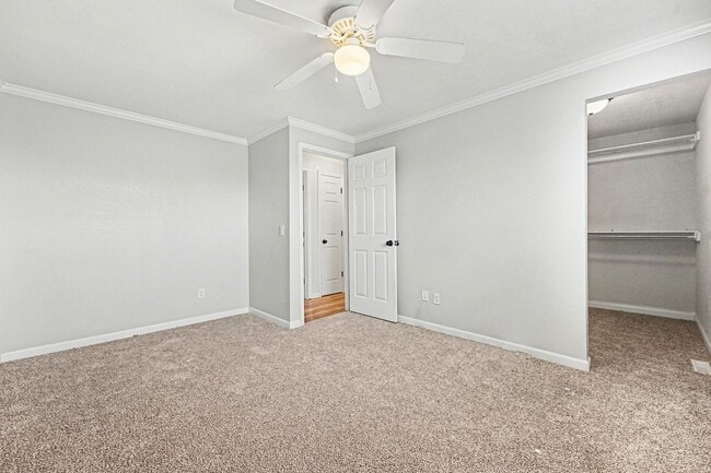 Building Photo - Exceptional and spacious three bedroom, two bath home in Thornton.
