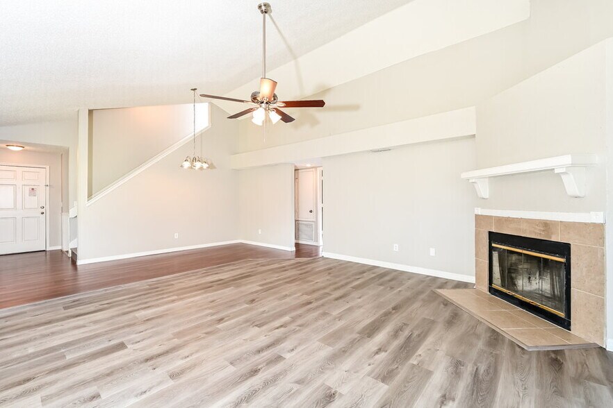 Building Photo - 356 Amethyst Ct