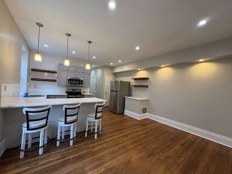 Building Photo - 4120 Wyoming St