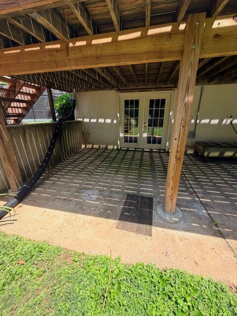 Building Photo - 238 Pond Dr