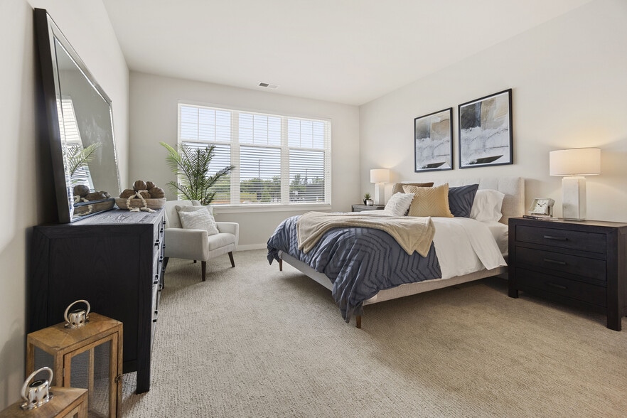 Seasons at Elgin Bedroom - Seasons at Elgin