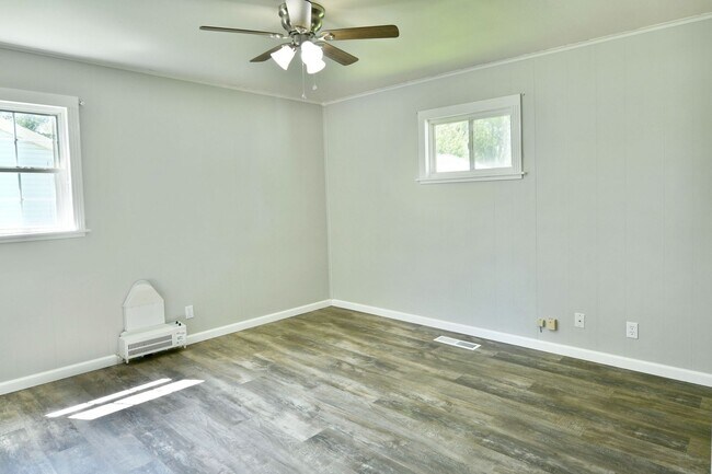Building Photo - Rental in Champion Twp!