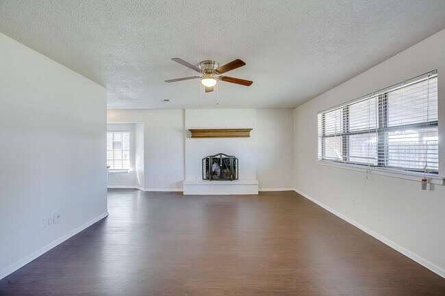 Building Photo - 5004 54th St