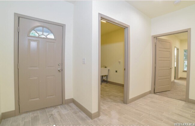 Building Photo - 222 E Lindbergh Blvd