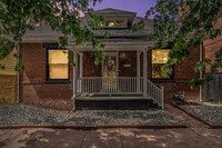 Building Photo - 832 26th St