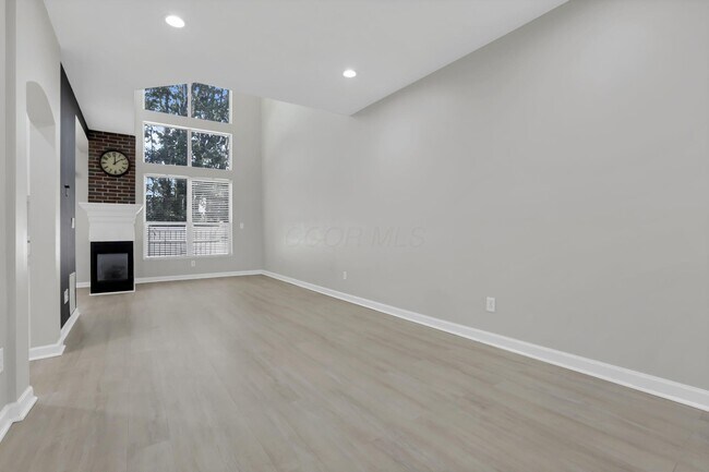 Building Photo - 2573 Rustling Oak Blvd