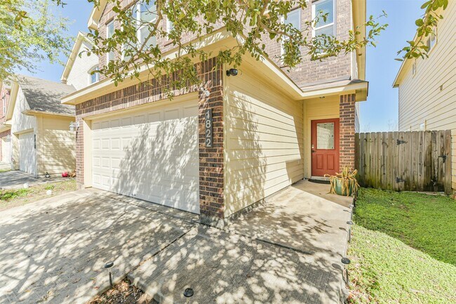 Building Photo - 1822 Don Alejandro