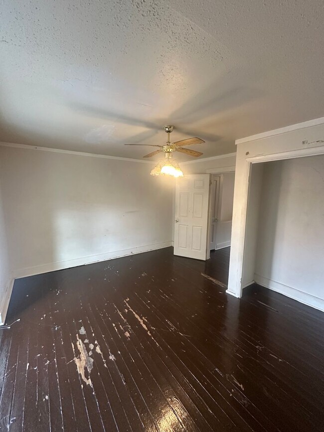 Building Photo - 731 S Beaver St