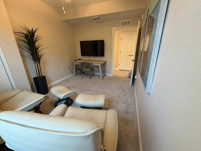 Building Photo - 10801 Tarflower Dr