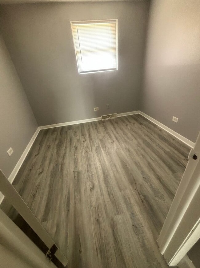 Building Photo - For Rent – 3 Bedroom, 1.5 Bathroom Home in...