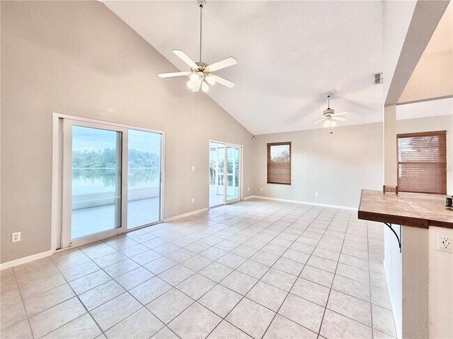 Building Photo - 2245 Springrain Dr