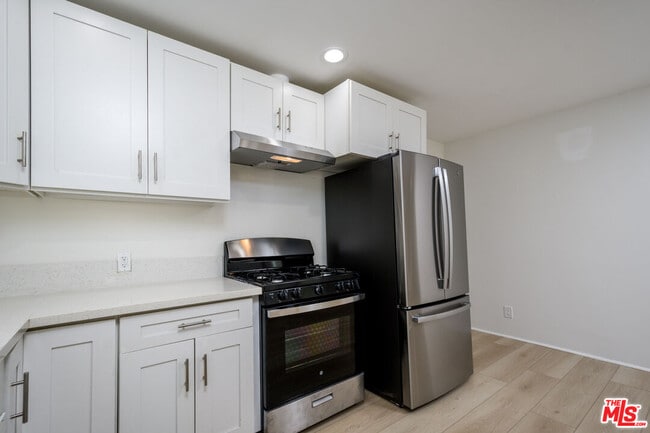 Building Photo - 14730 Firmona Ave