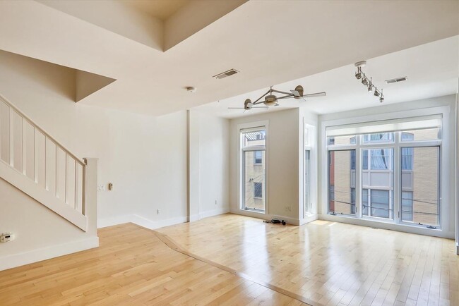 Building Photo - 1830 18th St NW
