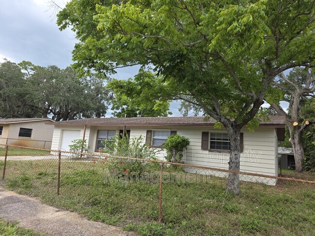 Building Photo - 1030 Pine Valley Ln