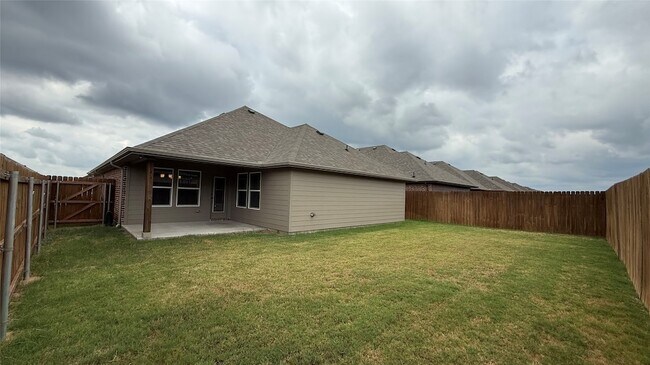 Building Photo - 704 Ransom Wy